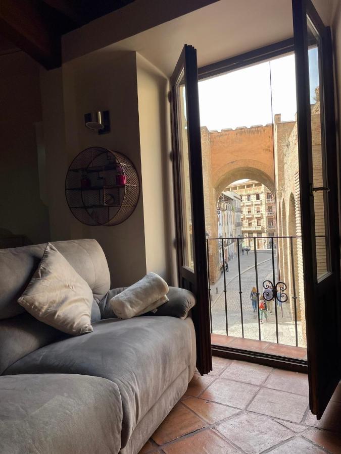 Sleep In Historic Puerta Elvira Granada Exterior foto